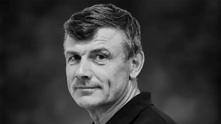 Медведь загрыз отца звезды НХЛ. Почему звери массово нападают на россиян