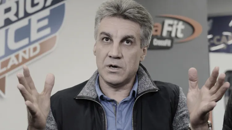 Судился с Березуцкими, болел за «Спартак» и спорил о лимите. Портрет футбольного Пиманова