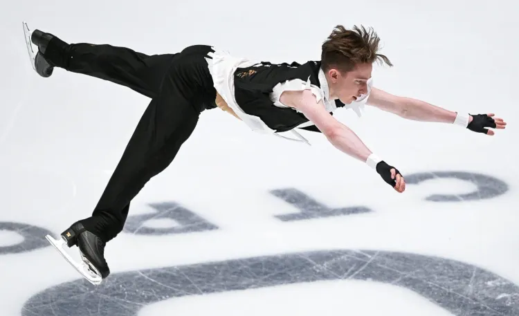 Громил и русских, и американцев. Что пошло не так в карьере «гопника» Тутберидзе