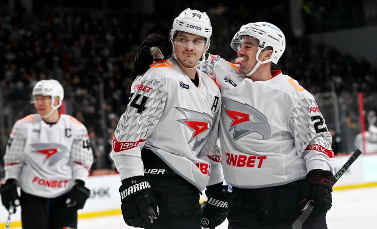 Прогноз на матч «Сибирь» – «Авангард». Омичи едут в гости за реваншем