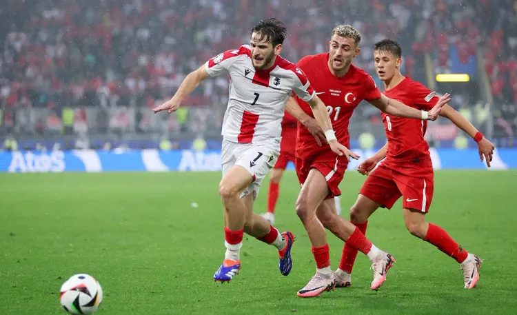 Сборная Грузии постарается взять реванш за Евро у Турции. Вся надежда на Хвичу