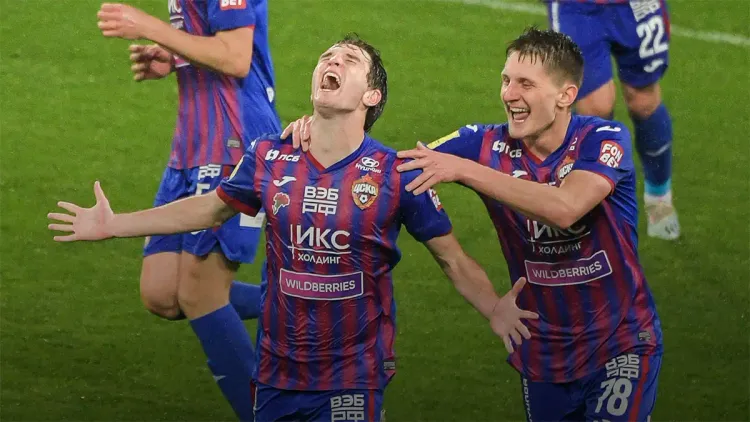 Сравнили трансферы Фернандеса и Дивеева в «Зенит». Теперь это не предательство?