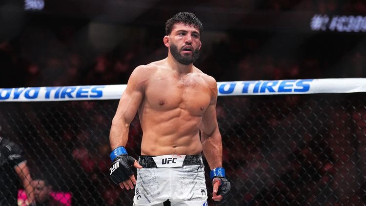 Бой Царукяна и Руффи на UFC 331: кто победит, где смотреть и на что ставить
