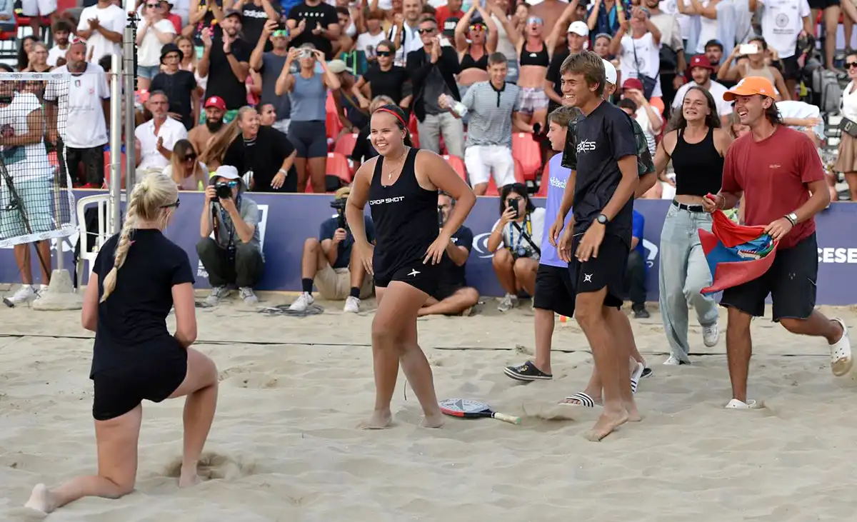 nastya_semenova_i_liza_kudinova_foto_Beach_Tennis_World_Championships (4).webp