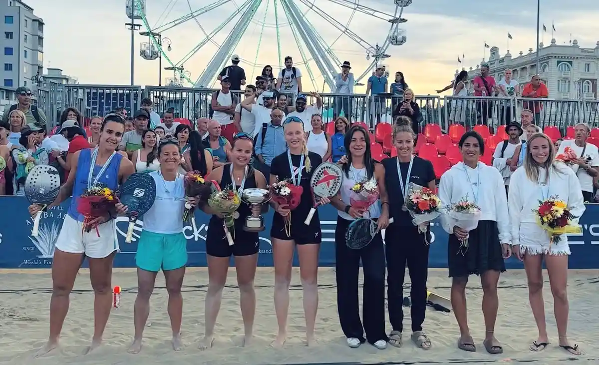 nastya_semenova_i_liza_kudinova_foto_Beach_Tennis_World_Championships (5).webp