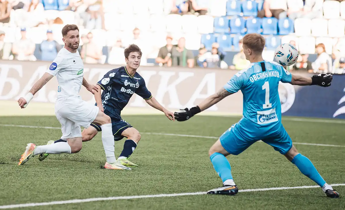 orenburg-dinamo-fk-dinamo-moskva.webp