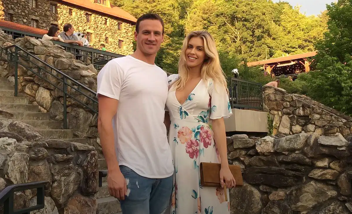 «Нам суждено быть вместе». Любовь чемпиона ОИ и модели Playboy закончилась судом и долгами