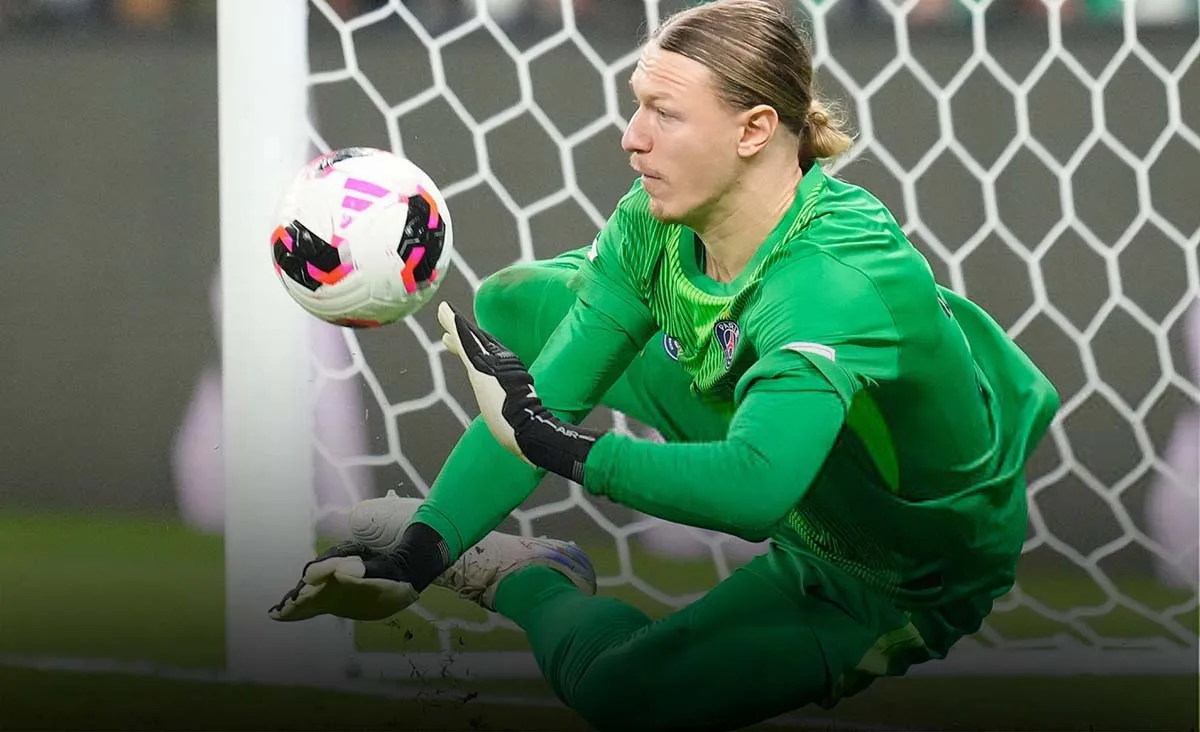 Матвей Сафонов сломал руку. Детали о травме героя «ПСЖ»