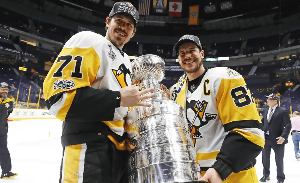 sidni-krosbi-evgeniy-malkin-foto-nhl (2).webp