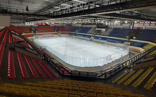 «Крылья Советов» попали под реновацию. Легендарная ледовая арена будет снесена