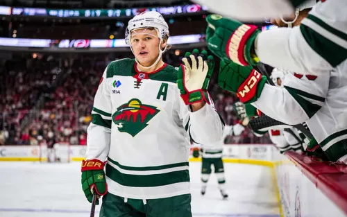 Капризов переехал «Каролину». Россиянин готов вписать своё имя в историю клуба