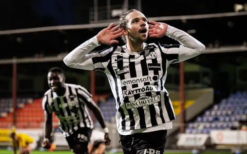 Незаметный герой. Российский футболист стал лучшим полузащитником чемпионата Финляндии