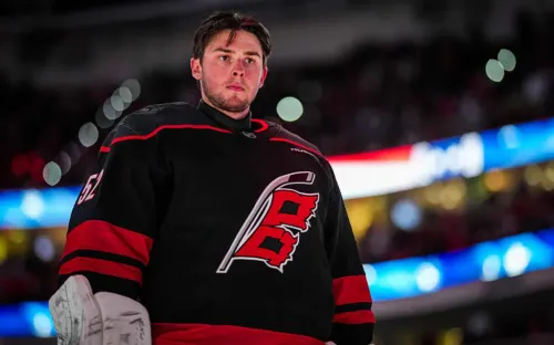 Пять секунд позора. Русский вратарь выставил себя посмешищем в НХЛ