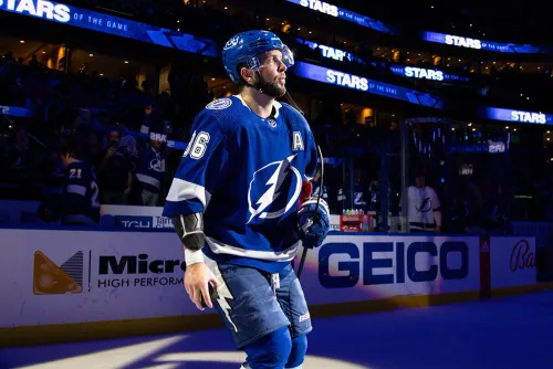 500 передач Кучерова. Никита в десятке лучших среди россиян