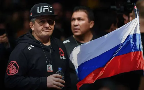 «Я что, преступник?». Великого тренера наказали за любовь к российскому флагу