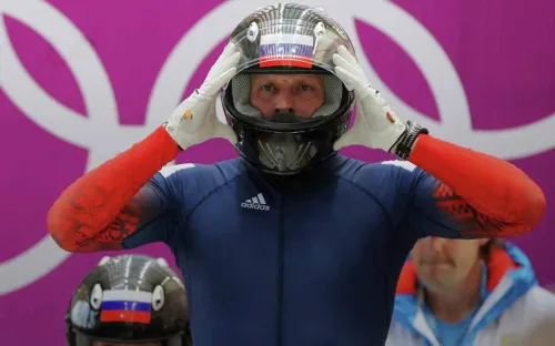 МОК отнял у россиянина олимпийское золото. Проблемный бобслеист скандалил всю карьеру