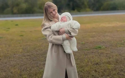 «Любит «разговаривать» и рассказывать истории». Трусова похвасталась успехами сына