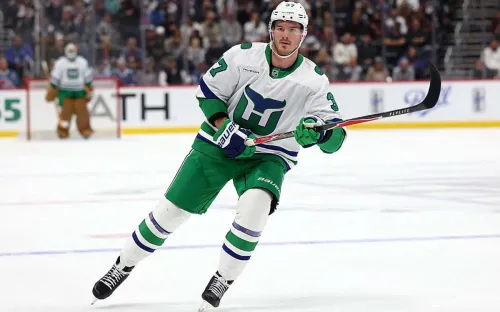  Прогноз на матч «Детройт» — «Каролина». Битва за лидерство в Восточной конференции НХЛ