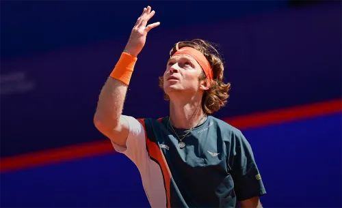 Рубль растёт. После чудовищной серии без побед на горизонте у Андрея титул в Гамбурге