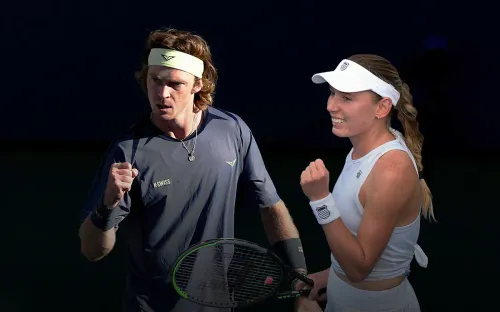 Их осталось только двое. На второй неделе US Open пылить будут Рублёв и Александрова