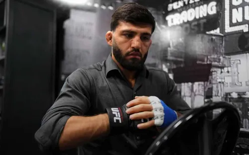 Подставил UFC и лишился октагона на полтора года. Царукян отказался от боя всей жизни