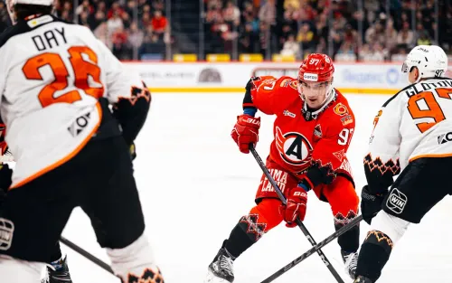 Прогноз на матч «Трактор» — «Автомобилист». «Мишки» выглядят фаворитами в уральском дерби