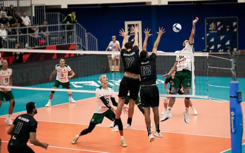 «Белогорье» не отдало соперникам ни сета. Сможет ли «Локомотив» навязать борьбу лидеру?