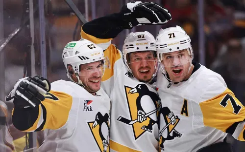 «Питтсбург» — «Филадельфия». Малкин и Кросби ищут путь к воротам соперника