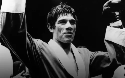 Бешеный боксёр убил жену. Он выдал всё за несчастный случай, но планы сломал сын