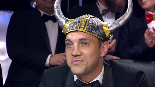 Березуцкий с фингалом, Дзюба — викинг. Как сборная ходила на «Что? Где? Когда?»