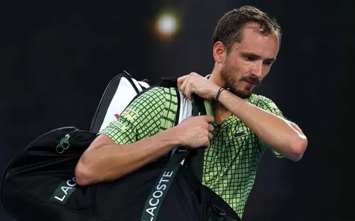 «Баранка» как черта. Медведев доказал, что начал другую карьеру