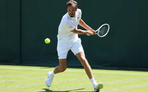 Российская мощь или французский напор? Медведев против Бонзи в первом круге Уимблдона