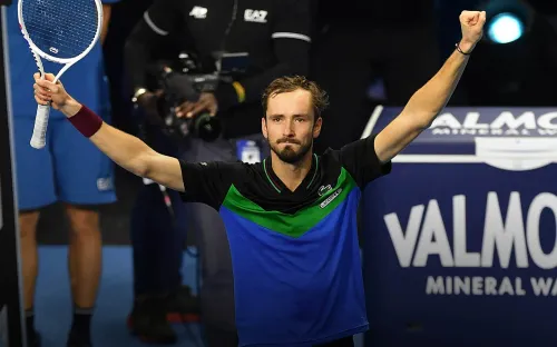 Медведев заработал более $ 40 млн. Но до Джоковича Даниилу - как до Луны