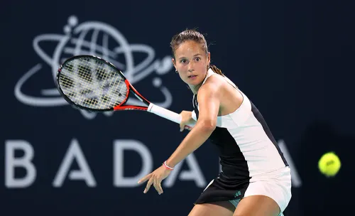 А это точно первая ракетка России? Рыбакина уничтожила Касаткину в ОАЭ