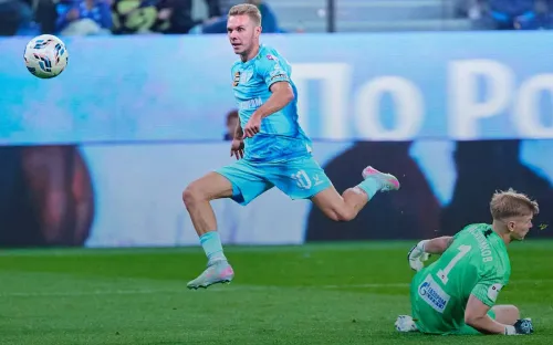 Покерная фишка. Глушенков забил четыре и отправил чёткий сигнал Семаку и Аршавину