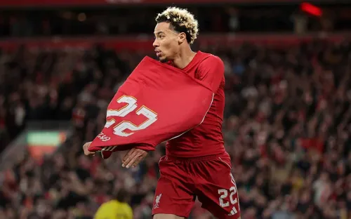 Повеселился от души. Футболист забил победный гол и был удалён… за безудержную радость