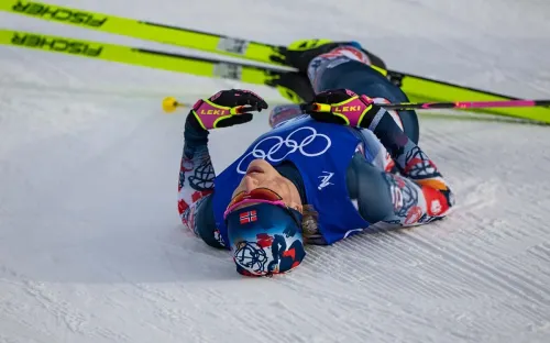 Русский лыжник принёс нам первое золото Олимпиады. Клебо финишировал сороковым