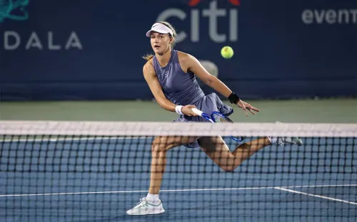 У Калинской шанс на первый титул WTA в одиночном разряде. Обыграет Фернандес в Вашингтоне?