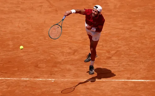 Хачанов сыграет с Полом в третьем круге «Ролан Гаррос». Затянется ли матч на пять сетов?