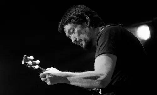 Голос блюза и запах бензина. Умер британский музыкант и автогонщик Крис Ри