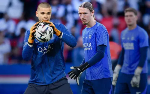 «Сафонов лучше его». Фанаты ПСЖ взбунтовались против Шевалье и требуют дать шанс Матвею