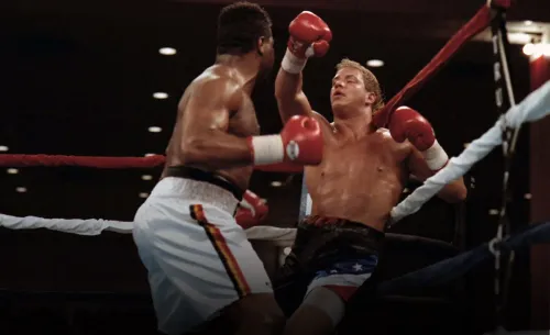 Град ударов по боксёру в отключке. Судья едва не лишил жизни юного нокаутёра