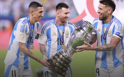 Месси уходит победителем. Аргентина подарила Лео великий рекорд