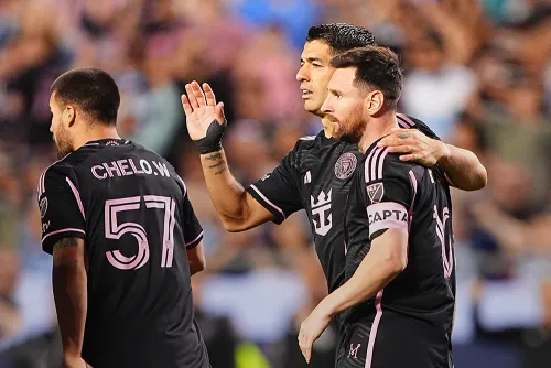 Месси и Суарес в деле. Легенды «Барсы» спасают «Интер Майами» в погоне за титулом