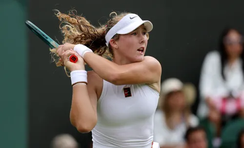 Мирра Андреева набирает кондиции на Уимблдоне. Сможет уверенно обыграть Лючию Бронцетти?