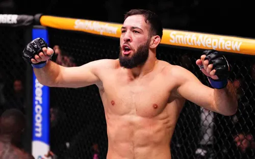 Имавов шокировал UFC победой над Адесаньей. Остановит ли его Борральо? 