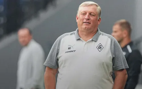 Всплытие покажет. Игорь Осинькин призван спасать «Сочи» со дна турнирной таблицы