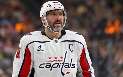 Убрать русского с вершины. Кто отберёт рекорд у Александра Овечкина?