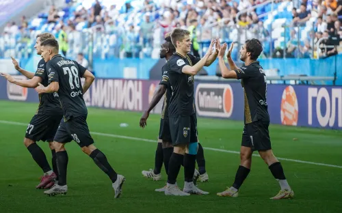 Держи, «Пари»! Нижегородскому клубу на голову свалились сразу два свободных тренера