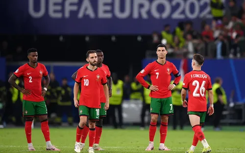 Роналду едет домой. Унылая Португалия проиграла ещё более унылой Франции